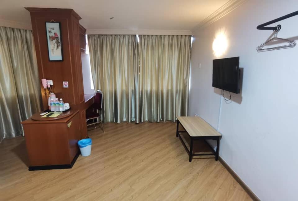 Hotel Ching Hua Segamat Zewnętrze zdjęcie